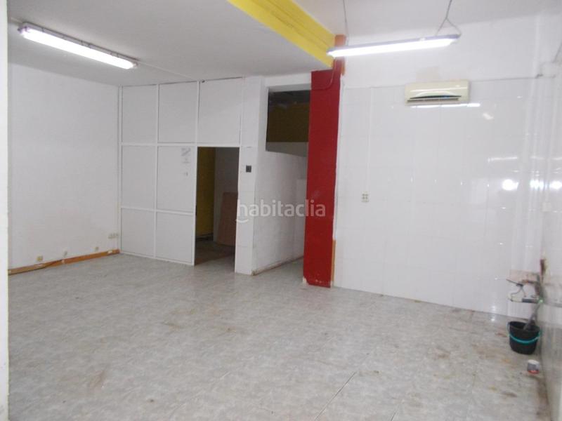 Foto 417d5965-58ee-4b4d-8623-b93ea5154d69. Lloguer local comercial a Centre Vendrell (El)