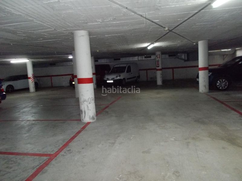 Foto b4a5e0de-6d68-46c5-8e99-e83a532408b5. Affitto posto auto in Centre Vendrell (El)