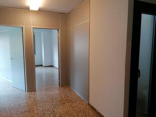 Lloguer Oficina a Centre. Oficina en primera planta  el vendrell
