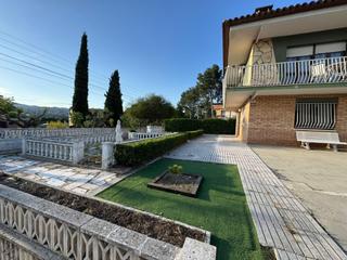 Casa a Piera. Casa a 4 vientos en el centro de piera  amplia, luminosa y con g