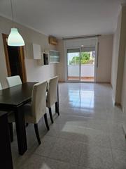 Pis a Segur de Calafell Nucli Urb. Piso con piscina privada y garaje a 5 min del mar