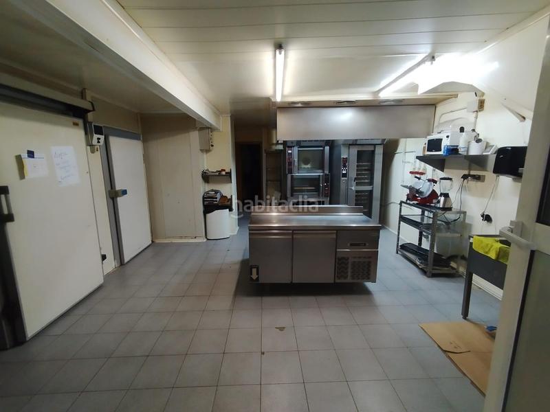 Foto 167bea82-a556-458e-8b64-7fecd352c395. Traspàs local comercial a Olesa de Montserrat