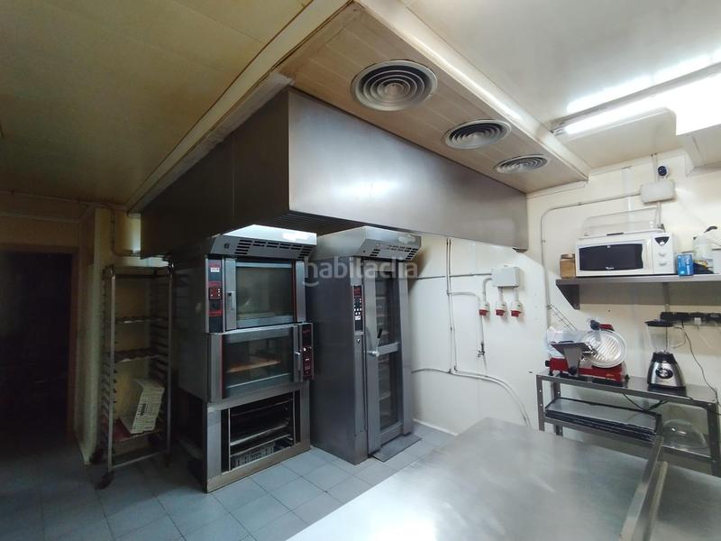 Foto d965770a-9e61-4b45-aa0e-4f42c4a3518c. Traspàs local comercial a Olesa de Montserrat