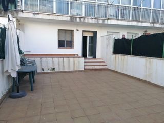 Appartement  Carrer carrer del conflent, 50. Piso con ascensor, gran terraza, balcón y patio interior