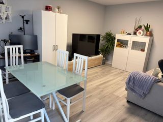 Flat in El Tancat-Mas d´en Gual. Piso a la última de 4 habitaciones dobles