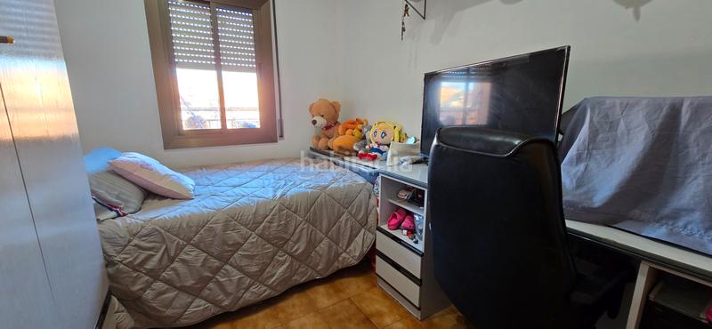 Foto 5f2fba5f-190d-4d63-b68d-0ddab2281c8a. Pis a Llefià Badalona