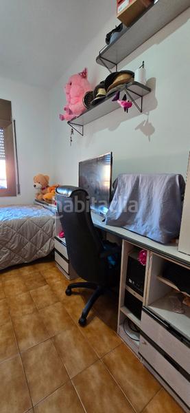 Foto 68425e88-0c24-4103-8e50-fcccf490afe9. Pis a Llefià Badalona