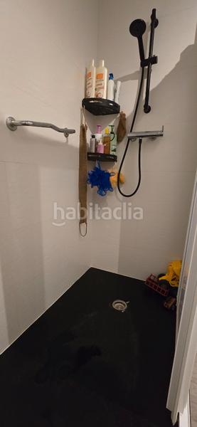 Foto 9eea26ec-2a13-4095-a592-91df7f85b771. Pis a Llefià Badalona