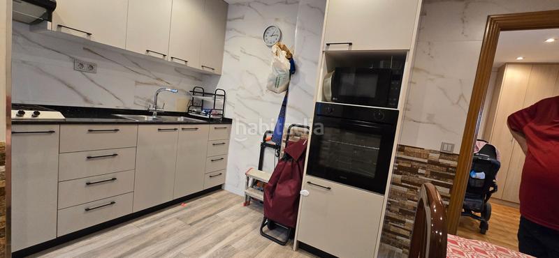 Foto ddf6a56c-41f5-443c-853d-e9fc99f75b4e. Pis a Llefià Badalona