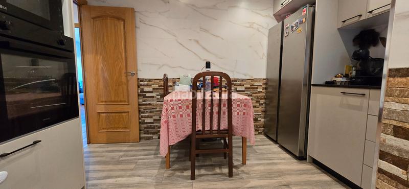 Foto fa56c1c7-4543-464b-9c8e-49ff72a1f095. Pis a Llefià Badalona