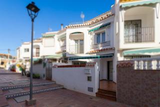 Maison jumelée à Urbanización Santa Rosa