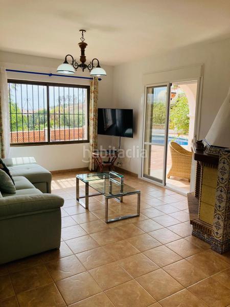 Foto 21eb0e14-b8d7-4d97-a973-eae1da51a5d7. Chalet en Almayate Bajo
