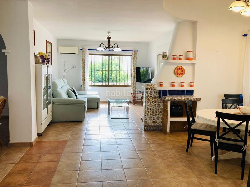 Foto 68108bd3-c905-41a6-b5a9-809cccd93b1a. Chalet en Almayate Bajo