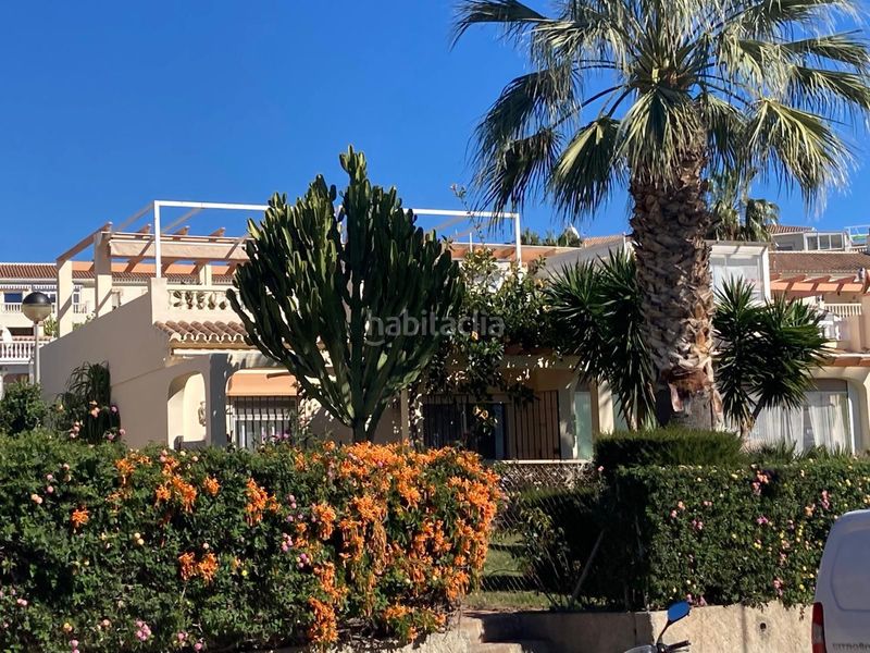 Foto fcaa0d89-2d51-4d63-bc3b-93449dd09dd9. Casa adosada en Torrox park Torrox