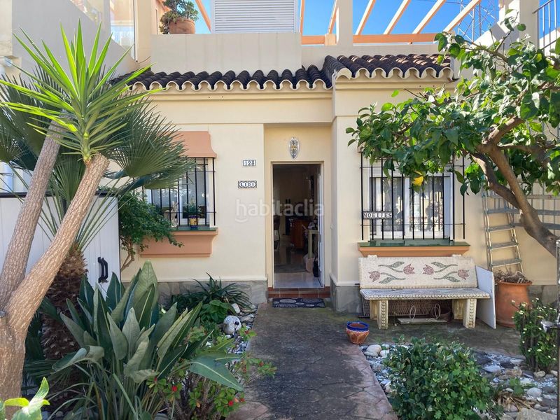Foto bdf2a6a6-9147-4ec5-ab72-bc6bc1ec0787. Casa adossada amb aparcament piscina a Torrox park Torrox