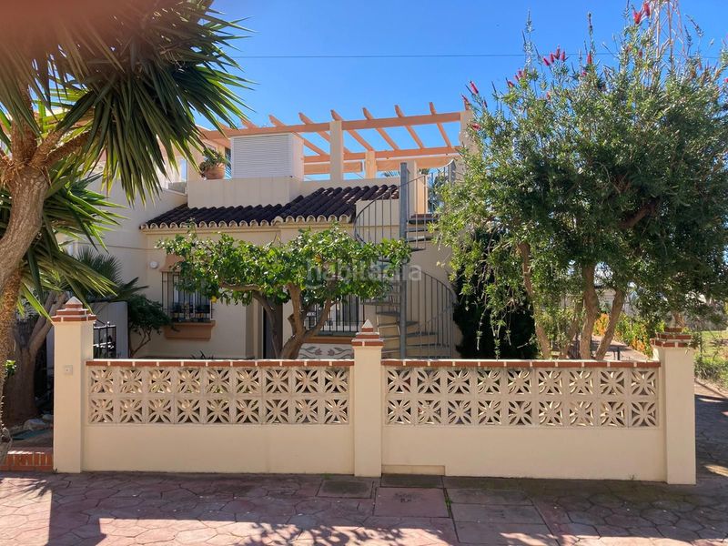 Foto fb0ee88d-c592-447f-aaf3-bf0710da9c96. Casa adossada amb aparcament piscina a Torrox park Torrox