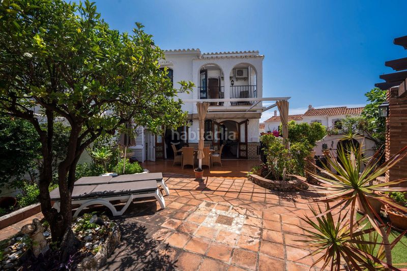 Foto 342b11f9-ec44-4b14-a727-ab1c38592531. Casa adosada en Capistrano Nerja