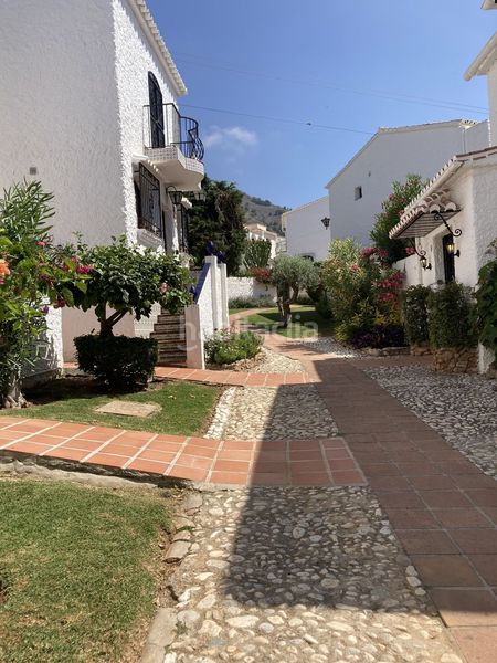 Foto 423d049b-bd3a-42a3-8651-47eb0bc87839. Casa adosada en Capistrano Nerja