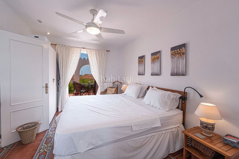 Foto b5e004f7-dfde-4847-ba4b-06031876a630. Casa adosada en Capistrano Nerja