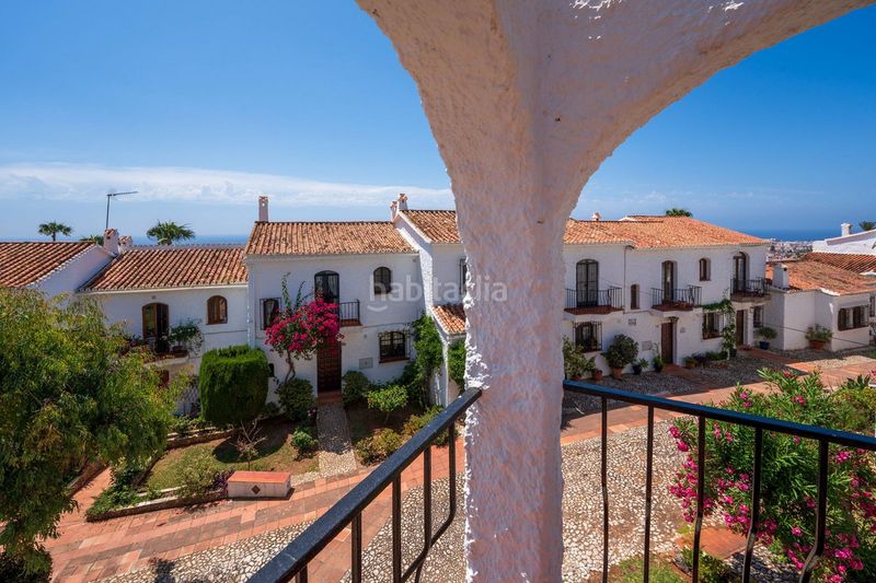 Foto fe685ad5-8d18-468c-8016-1a12d1b183f3. Casa adosada en Capistrano Nerja