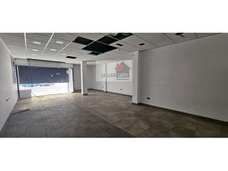 Miete Geschäftsraum  N/a. La llar saiti ofrece local comercial en muy buena zona