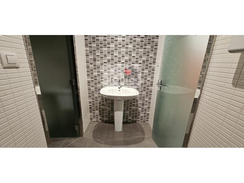 Foto 1459f01f-a81c-46be-8c92-5d39aec755bf. Lloguer local comercial a Xàtiva