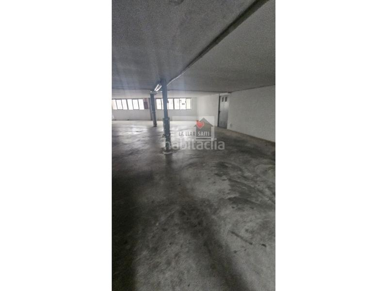 Foto 593cb0d8-f809-43f4-81fd-fe2ae89118ec. Aparcament cotxe a Xàtiva