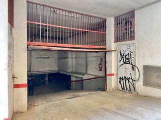 Aparcament cotxe a Carrer alt del carme 1. Plaça de pàrquing zona carrer del carme cantonada carrer del ven