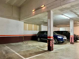 Autoparkplatz in Carrer de tívoli 20. Plaça de pàrquing de gran / zona la palma