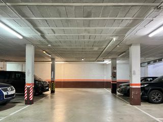 Parking voiture à Carrer de tívoli 20. Plaça de pàrquing de gran / zona la palma