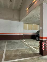 Aparcament cotxe a Carrer de tívoli 20. Plaça de pàrquing de gran zona palma