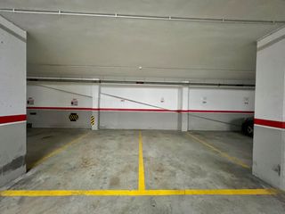 Location Parking voiture à Avinguda de roma 36. Places de parquing a torres catalunya
