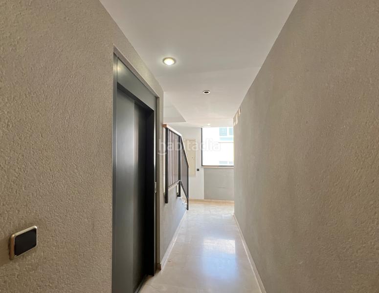 Foto efe54738-ae7d-4178-91f2-b48beeb96ed7. Appartamento in carrer de l'església 12 in Platja de Ponent Salou