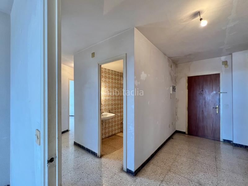 Foto c4735ecf-2a27-4cf3-b968-5d2d1d55f99b. Piso en avinguda de sant bernat calbó 39 piso de 4 habitaciones con vistas y buena orientación en Reus
