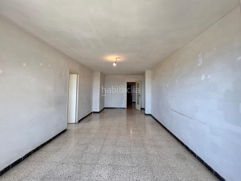 Foto ca01aa08-3788-4353-b006-e04ccdedb8ae. Piso en avinguda de sant bernat calbó 39 piso de 4 habitaciones con vistas y buena orientación en Reus