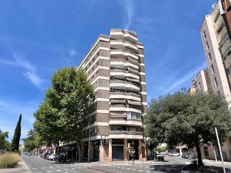 Foto ffd652d2-f02b-43cb-8010-efce8c367370. Piso en avinguda de sant bernat calbó 39 piso de 4 habitaciones con vistas y buena orientación en Reus