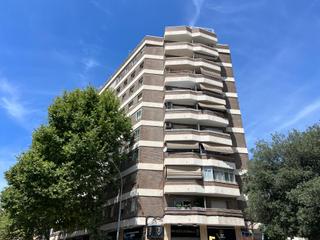 Pis a Avinguda de sant bernat calb 39. Piso de 4 habitaciones con vistas y buena orientacin