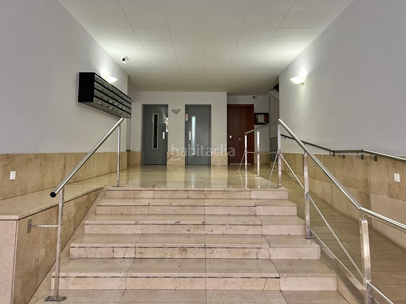 Foto a5f930d9-0ab1-4cc8-856d-9dc74524f3e6. Alquiler piso en carrer de roger de belfort 4 pis per estudiants de 4 habitacions zona biblioteca xavier amorós en Reus