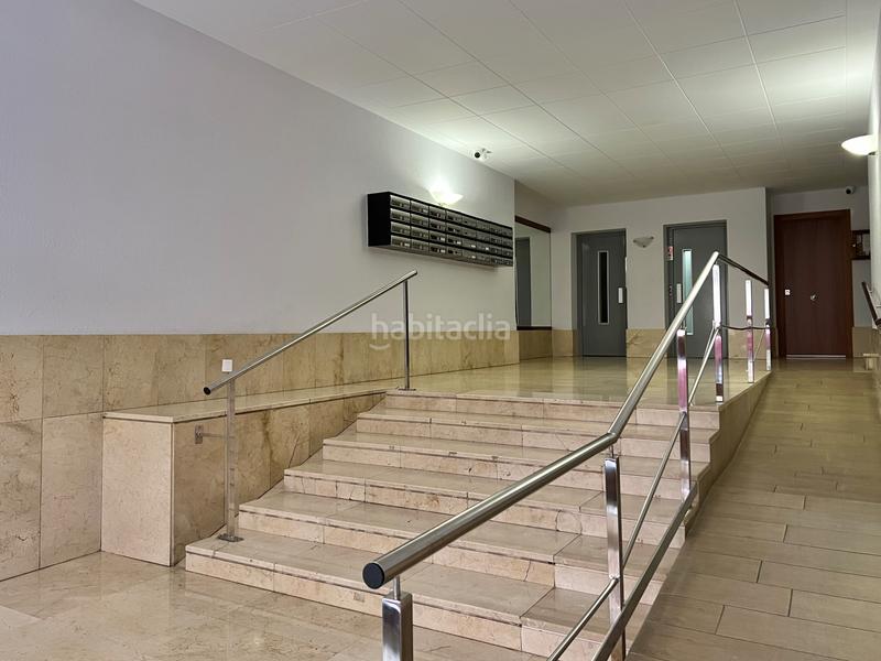Foto b584d2ca-c295-4a7a-8530-9ab8f94d789c. Alquiler piso en carrer de roger de belfort 4 pis per estudiants de 4 habitacions zona biblioteca xavier amorós en Reus
