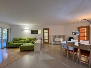 Location Appartement  Passeig de sunyer. Piso para estudiantes o empresas/ 4 habitaciones