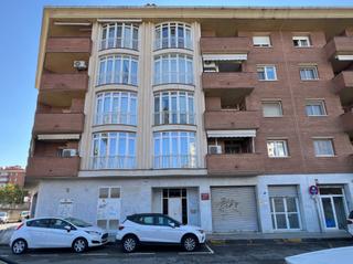 Affitto Posto auto in Carrer de robert d'aguiló 19. Plaça de parquing zona niloga / parc de sant jordi