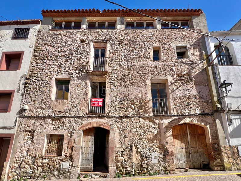 Foto 0c9e5a7a-563f-464d-9e8e-b7acb906864e. Casa a carrer sol de la vila 42 a Ulldemolins