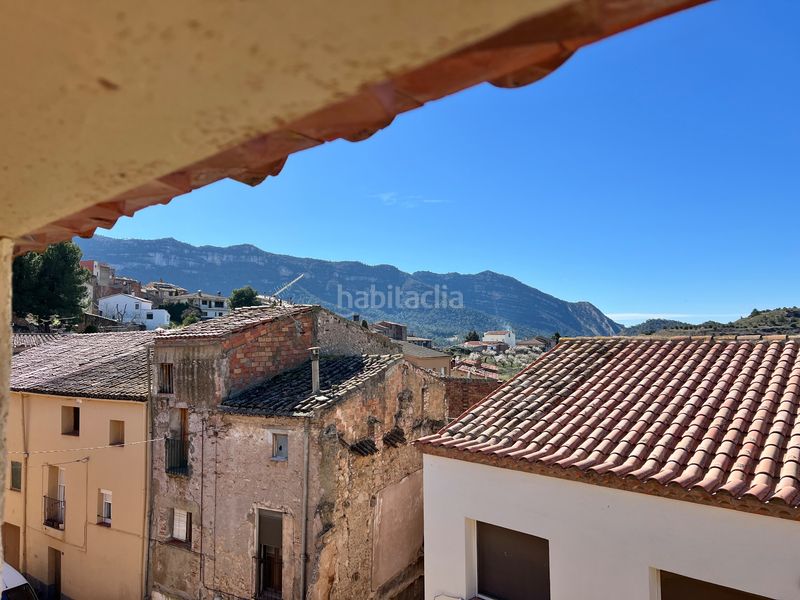 Foto 9a785627-fd66-42ca-8a7c-ab29b4eeef3a. Casa a carrer sol de la vila 42 a Ulldemolins