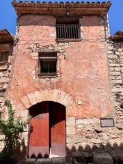 Casa adossada a Carrer major 4. Casa de 184 m2 a l'entrada del poble de siurana