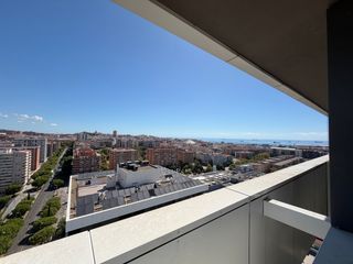 Etagenwohnung in Avinguda de roma 36. Piso de 3 hab. y 2 baños / dos plazas párquing / buenas vistas