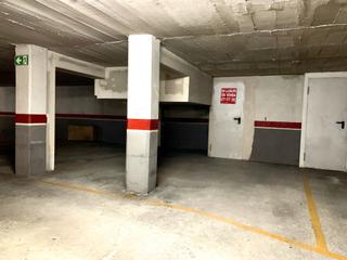 Aparcament cotxe  Carrer de sant francesc de paula. Parquing para coche + 2 motos y trastero