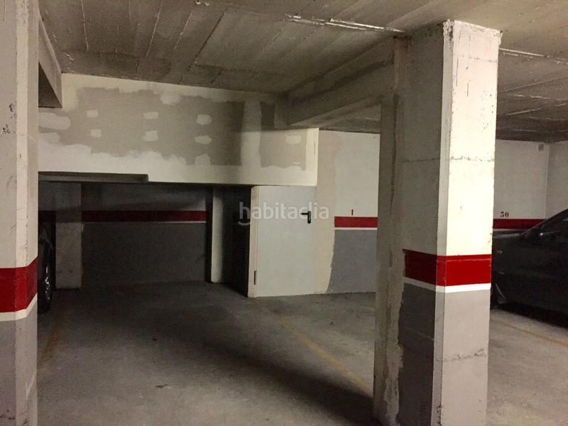 Foto 848015d1-3943-4697-bf02-859dc8e85400. Aparcament cotxe a Centre Reus