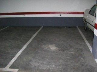 Car parking in Mestral