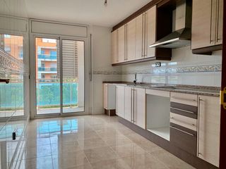 Etagenwohnung in Migjorn. Piso con 4 habitaciones con ascensor, calefaccin y aire acondic