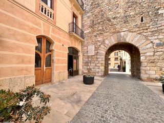 Rent Business premise in Montblanc. Local comercial